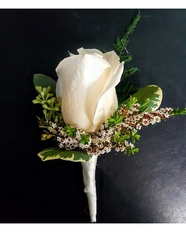 Classic White Boutonniere Flower Arrangement