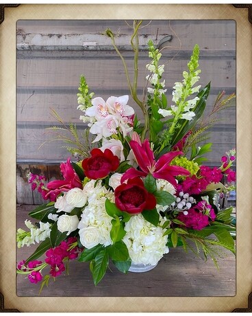 Merlot dreams Flower Arrangement