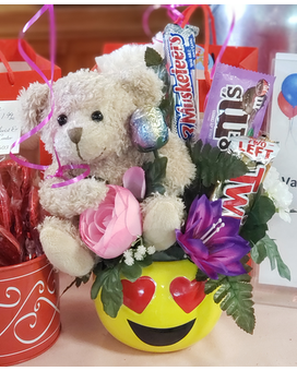 CANDY PLUSH BOUQUET Custom product