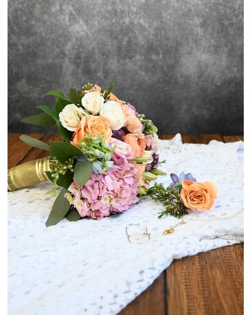 Peach Sorbet Flower Arrangement