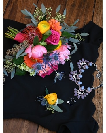 Vivid Memories Flower Arrangement
