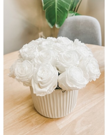 FOREVER ROSE CENTERPIECE - WHITE Flower Arrangement