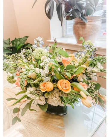 Flowers for Love & Romance Delivery Lancaster PA - Petals