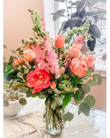 Flowers for Love & Romance Delivery Lancaster PA - Petals