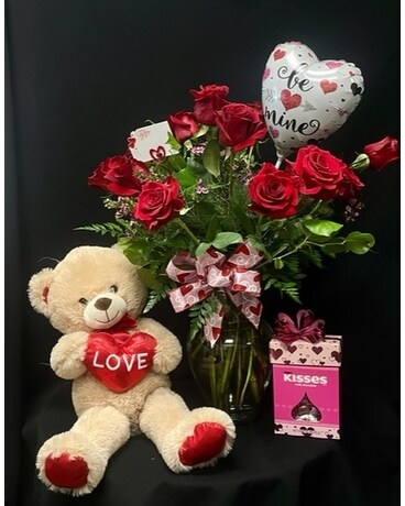 Valentine's Special 1 Flower Arrangement