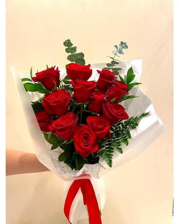 Red Roses Bloom (12) Bouquet