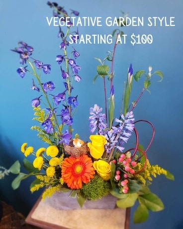 Vegetative Garden Stlye Premium Flower Arrangement