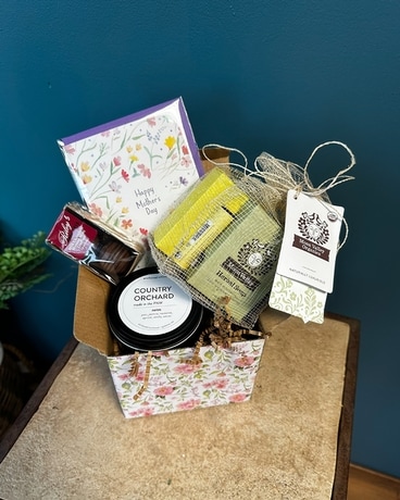 Body Care Box For Mom Gift Basket