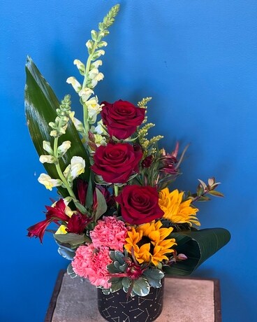 Sunkissed Flower Arrangement