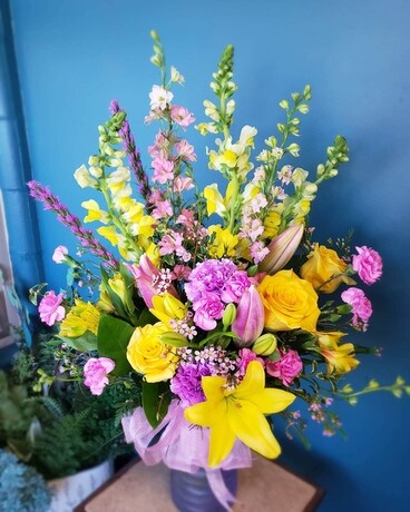 Reminiscence Flower Arrangement