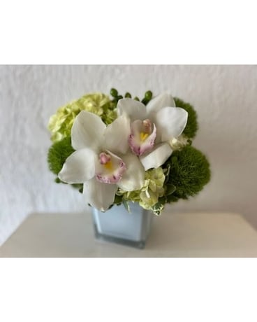Cheryl Flower Arrangement