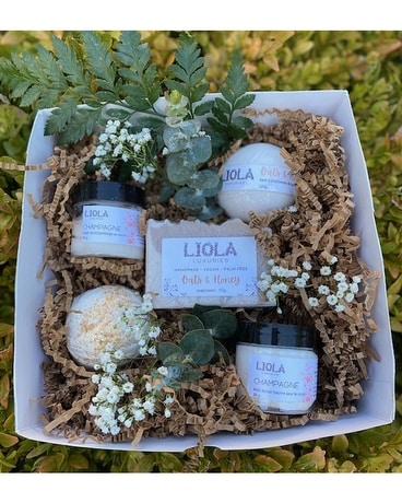 Large Gift Box -Made in BC Flower Arrangement