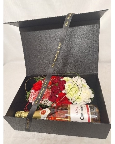 Gift Box with Non Alcoholic Wine Flower Arrangement