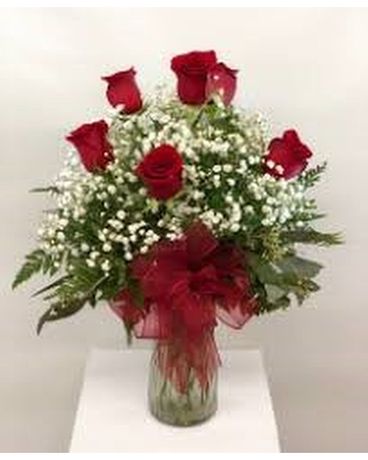 Traditional Half Dozen Flower Arrangement