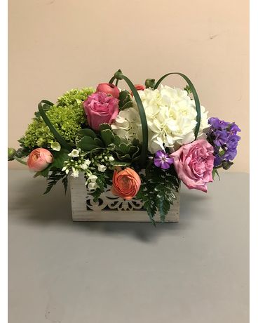 Sara Flower Arrangement