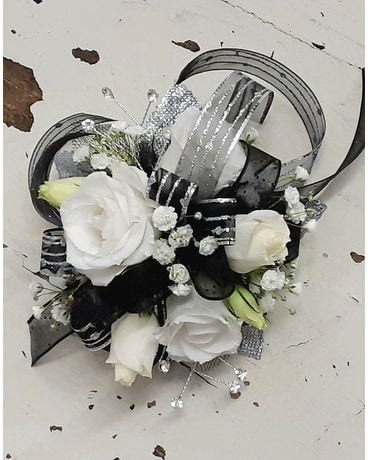 You're So Classic Corsage