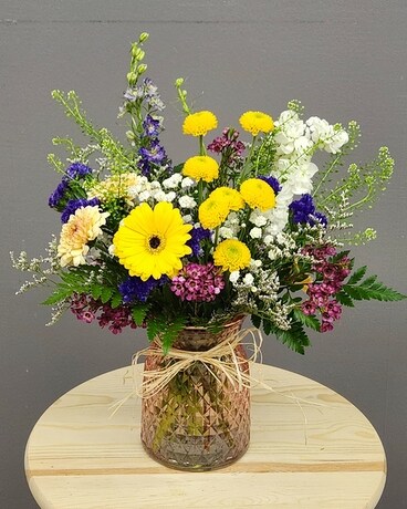 Sun, Kiss, Splash in Lapeer MI - The Flower Basket