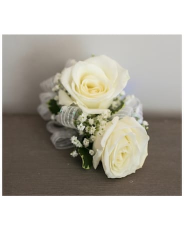 Rose Corsage with Babies Breath Flower Arrangement