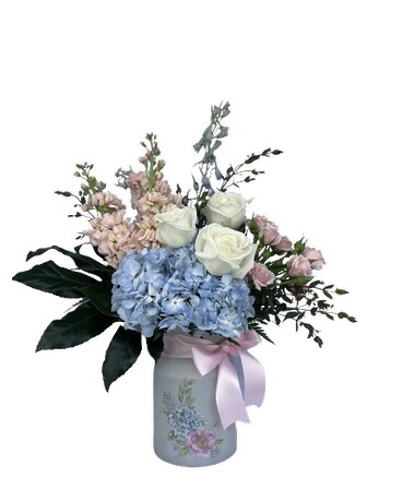 Pretty Pastels for Mom Flower Arrangement