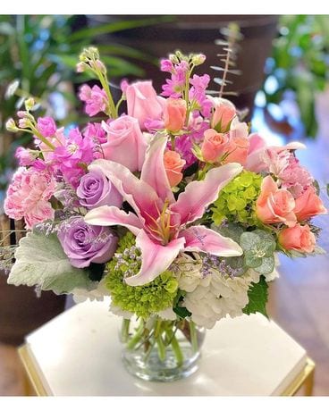 Arrowhead Exclusive Flower Arrangement