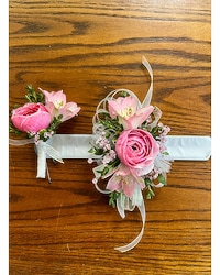 Prom Flowers in Greeneville, TN | Flowers by Tammy