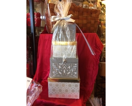 HOLIDAY TOWER  4-Tier Flower Arrangement
