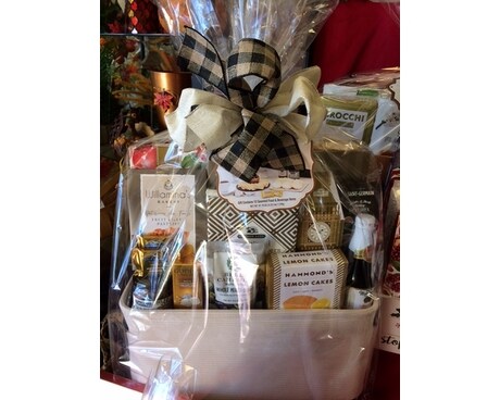 HOLIDAY GIFT  BASKET  -  Large Flower Arrangement