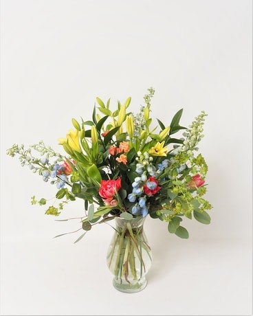 Graceful Spring Bouquet Flower Arrangement