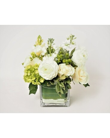 Lowcountry Classic Flower Arrangement