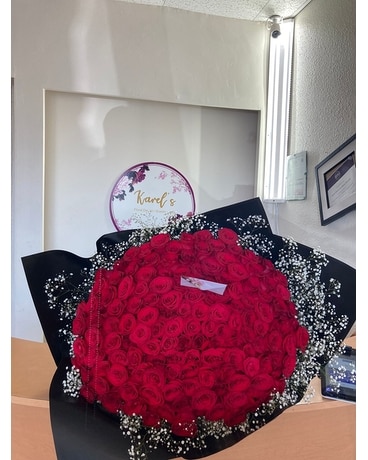100 red roses in korean paper Flower Arrangement
