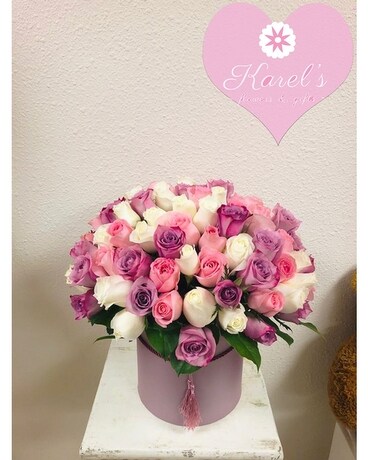 100 roses in a box Flower Arrangement