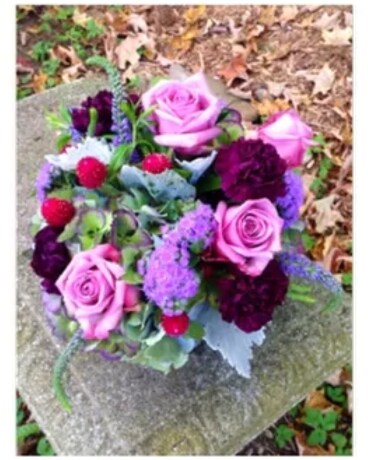 Guilford Florist - Flower Delivery by Guilford White House Florist