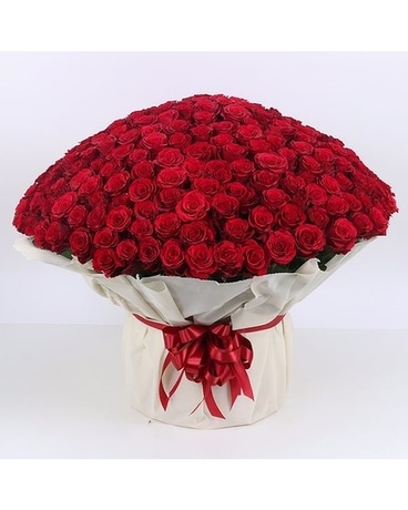 Roses Flower Arrangement