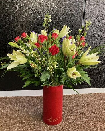 Roses and Lilies Flower Arrangement