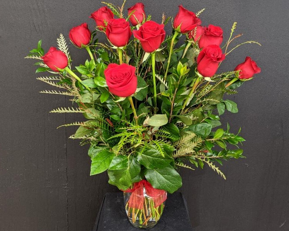 Le Temps Des Roses Rouges(中古品) Dozen Roses arranged - Red in Nashville TN - The Bellevue Florist