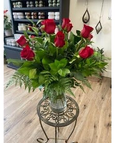 Simply Roses Flower Arrangement