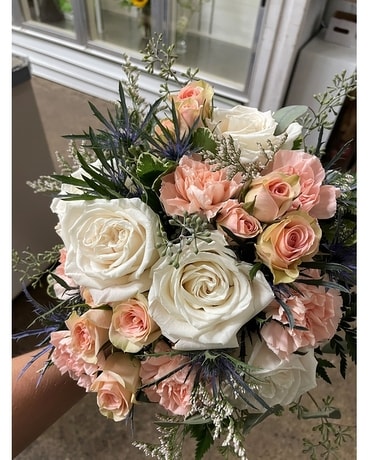 Peachy Flower Arrangement