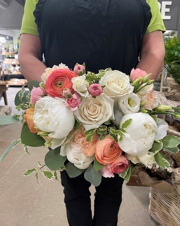 Peachy Keen Bouquet