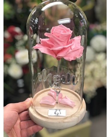 MOM ETERNAL DOME Flower Arrangement