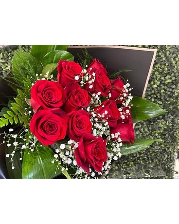 SPECIAL  DOZEN ROSES Flower Arrangement