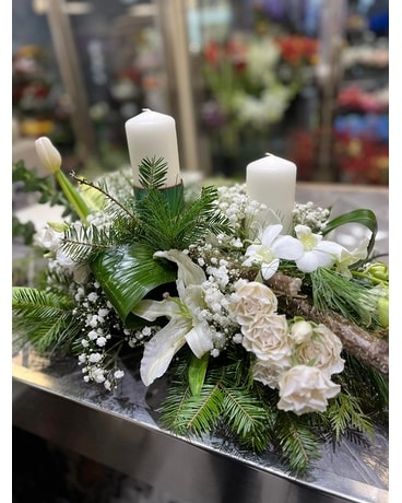 ALL WHITE WINTERY CENTERPIECE Flower Arrangement