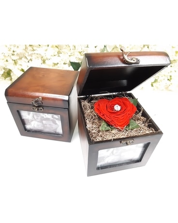 Enternal Love in Red Flower Arrangement
