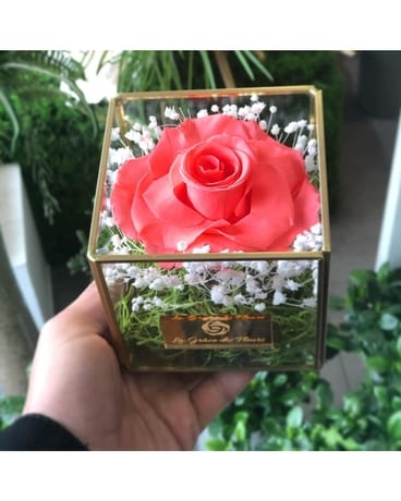 MINI PRISM Flower Arrangement