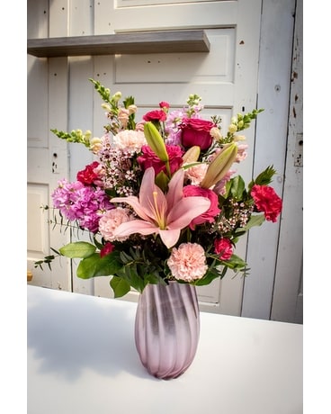 Best Sellers Flowers Delivery New Ulm MN - A to Zinnia Florals & Gifts