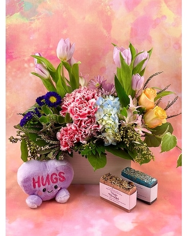 Bright and Sunny Flower Arrangement