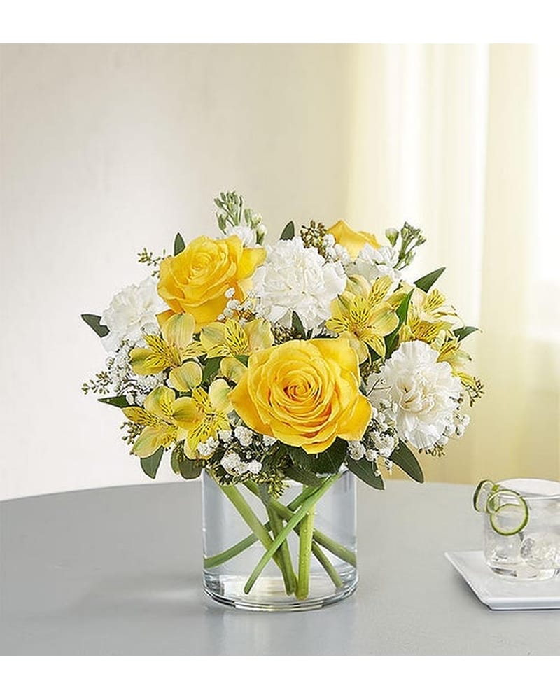Yellow & White Delight in Los Angeles CA - 1-800 Flowers Conroys
