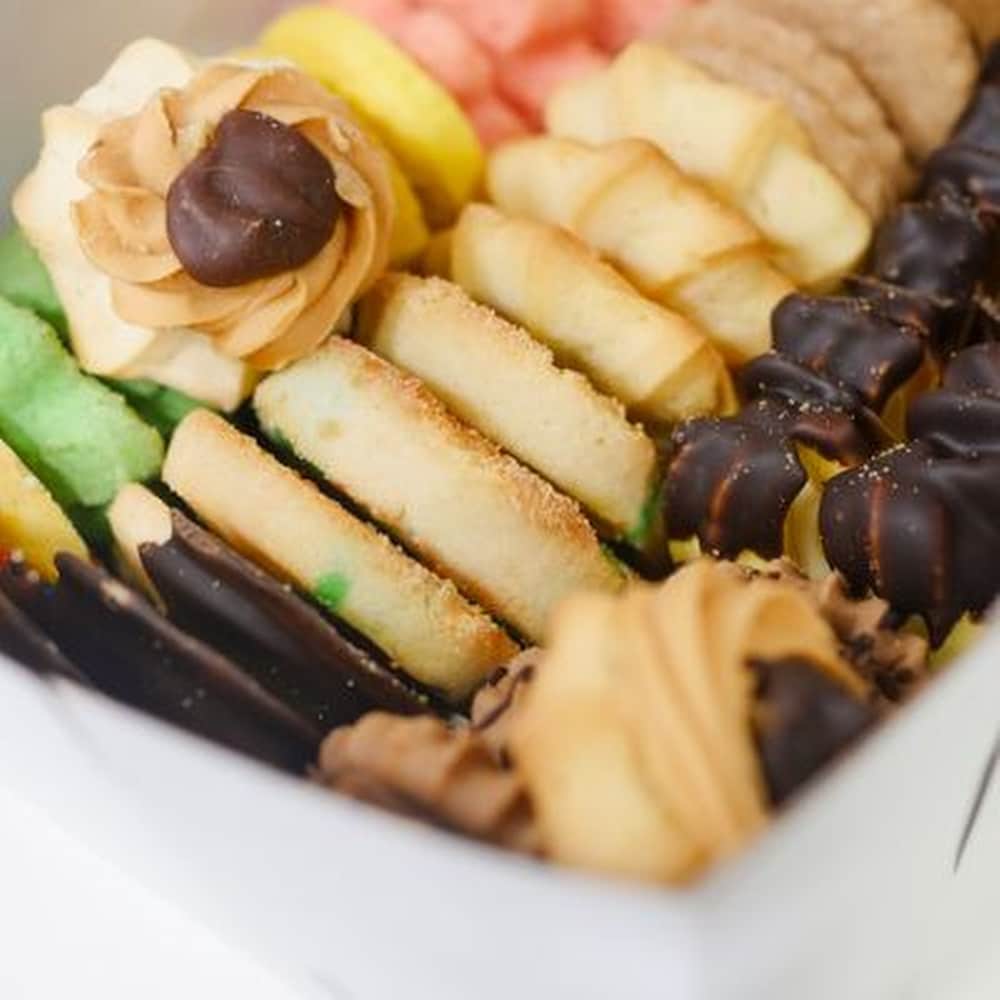 1lb Ferrara Cookie Box in Chicago IL - Ashland Addison Florist