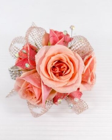 Coral Spray Rose Corsage & Bracelet in Chicago IL - Ashland