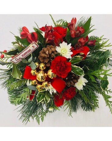 Home For Christmas(Red & Gold) Centerpiece Centerpiece