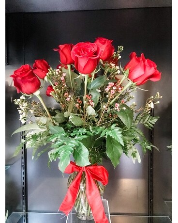 Classic Dozen Flower Arrangement